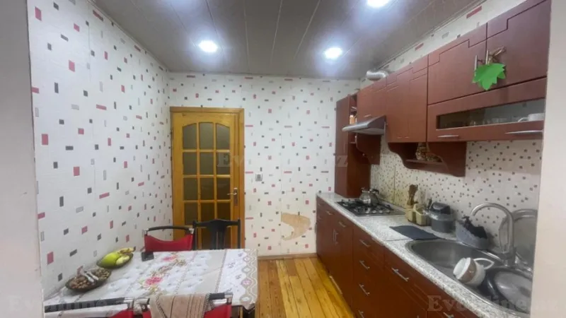 Satılır 3 otaqlı Mənzil Köhnə tikili 70 m² Sumqayıt - şəkil 14