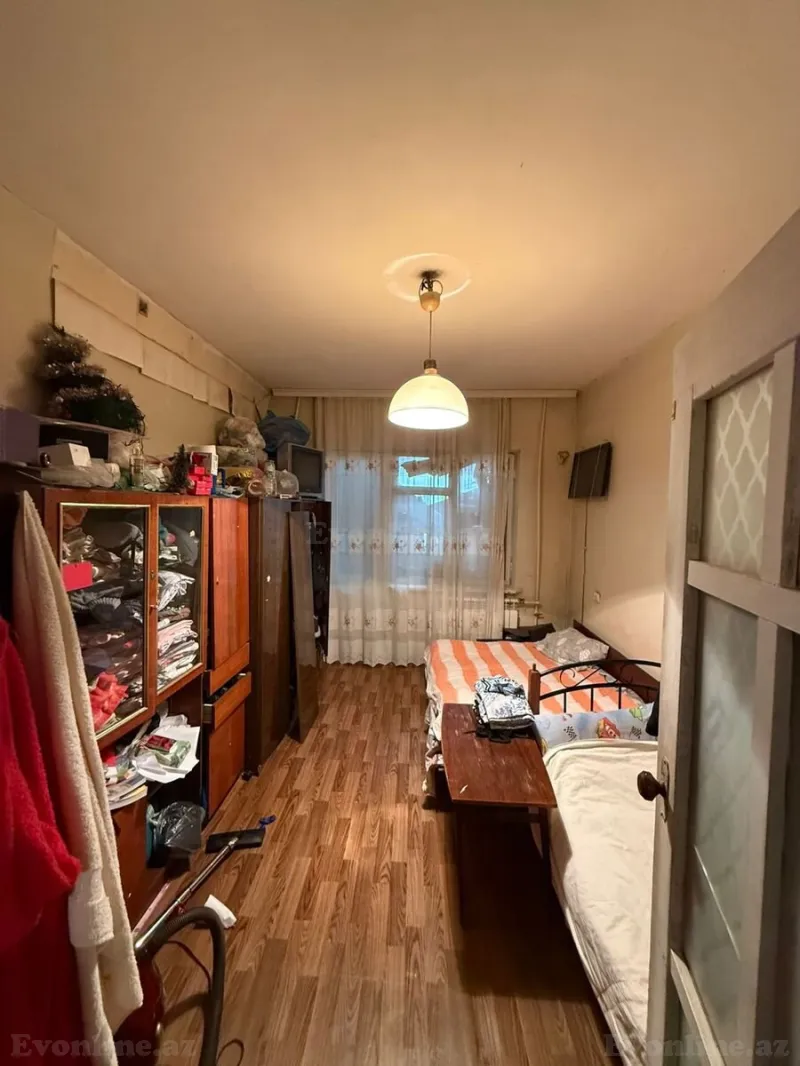 Satılır 2 otaqlı Mənzil Köhnə tikili 70 m² 8-ci mikrorayon - şəkil 3