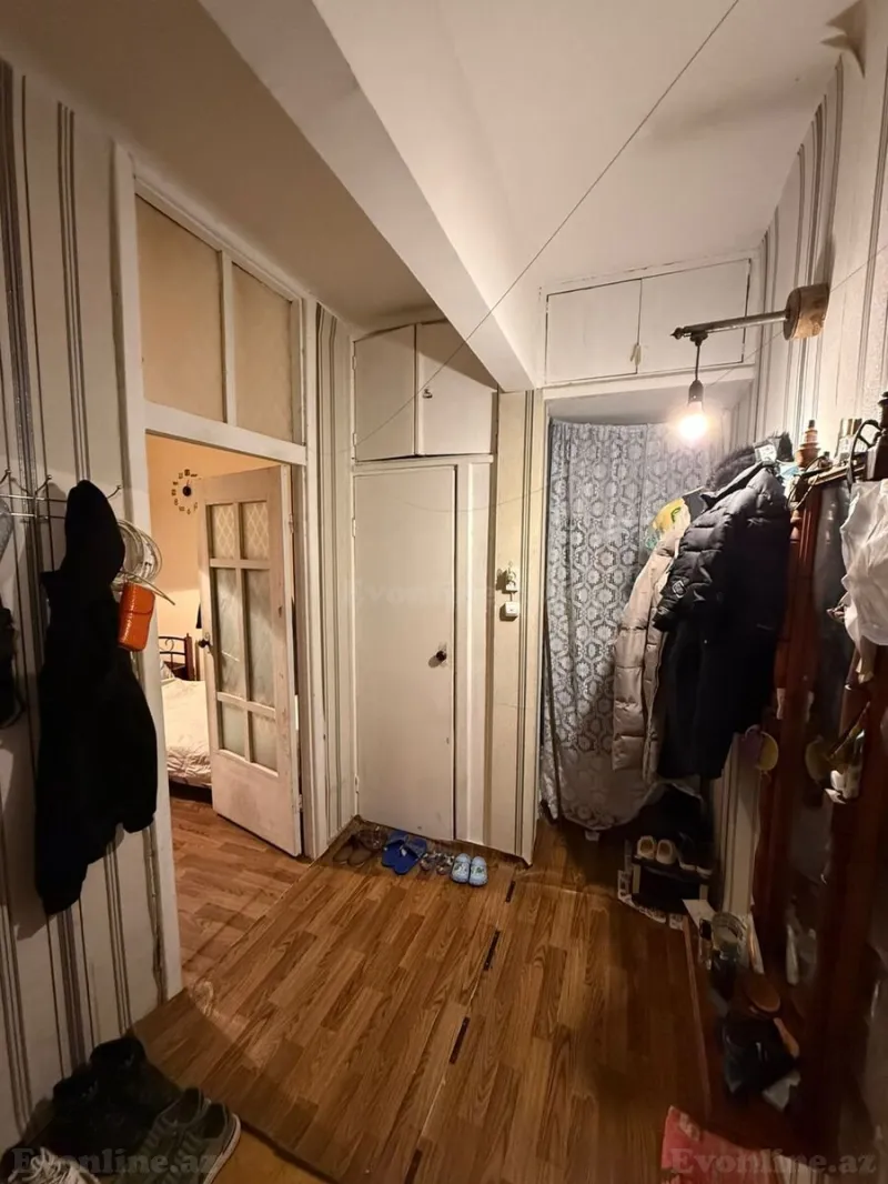 Satılır 2 otaqlı Mənzil Köhnə tikili 70 m² 8-ci mikrorayon - şəkil 10