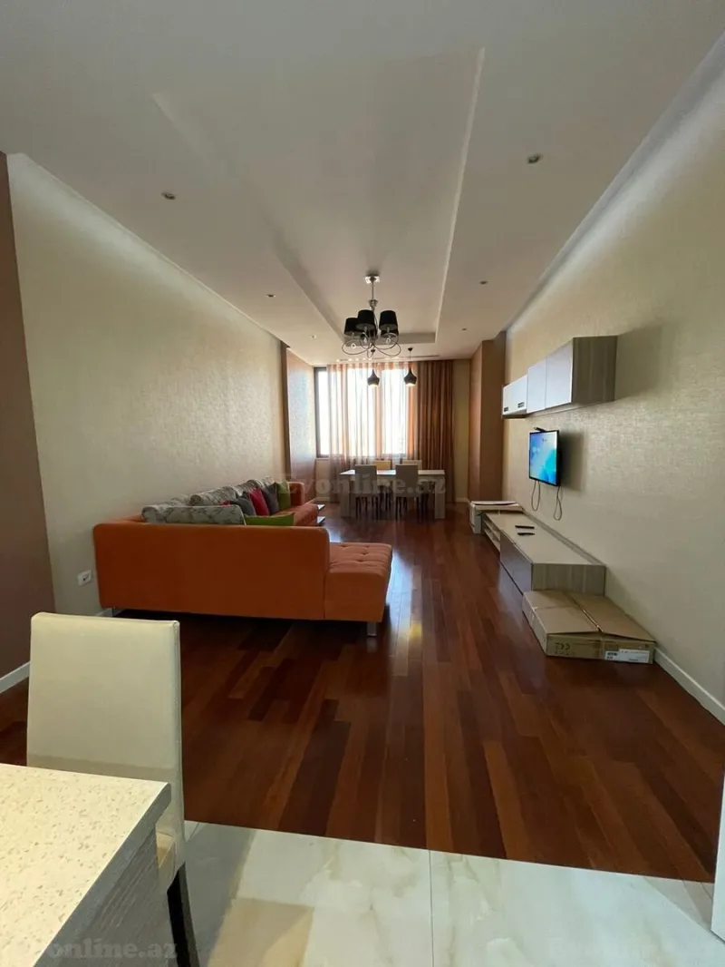 Kirayə verilir 3 otaqlı Mənzil Yeni tikili 110 m² İçərişəhər m. - şəkil 3