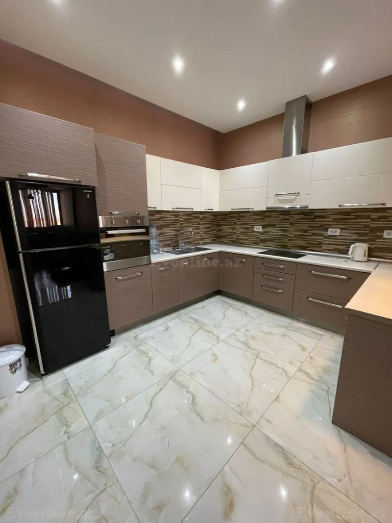 Kirayə verilir 3 otaqlı Mənzil Yeni tikili 110 m² İçərişəhər m. - şəkil 4