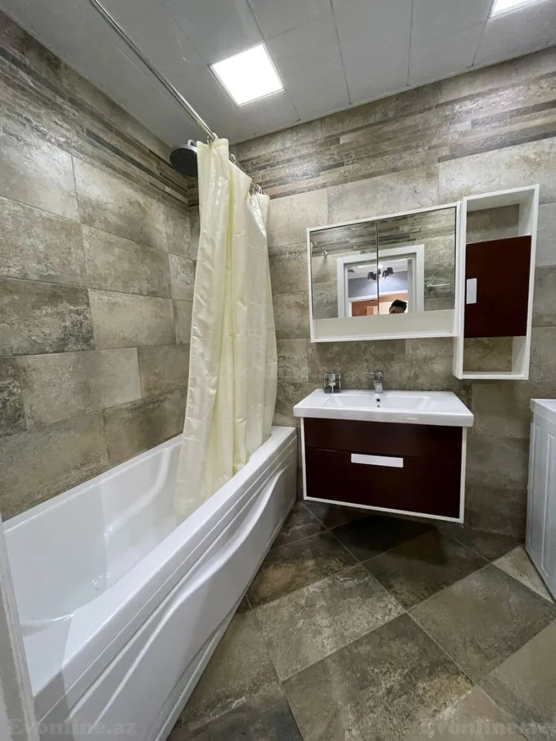 Kirayə verilir 3 otaqlı Mənzil Yeni tikili 110 m² İçərişəhər m. - şəkil 12