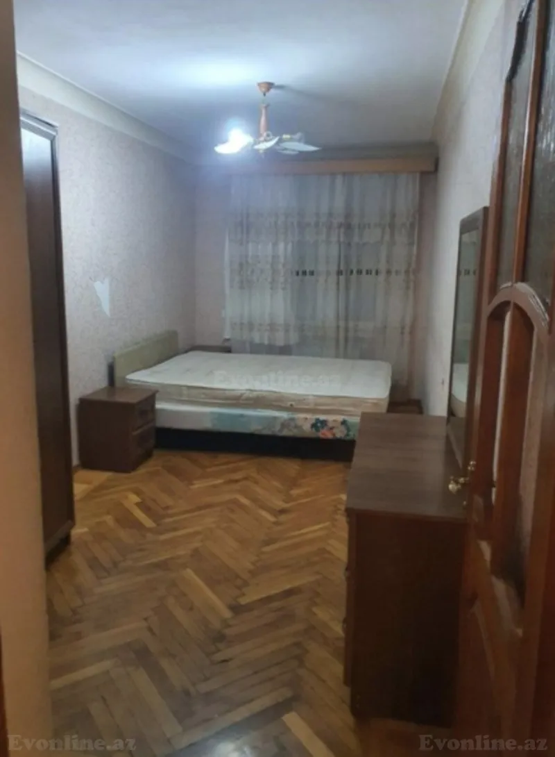 Kirayə verilir 2 otaqlı Mənzil Köhnə tikili 45 m² Nərimanov r. - şəkil 3