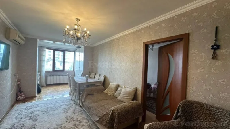 Satılır 4 otaqlı Mənzil Köhnə tikili 83 m² Yasamal - şəkil 3