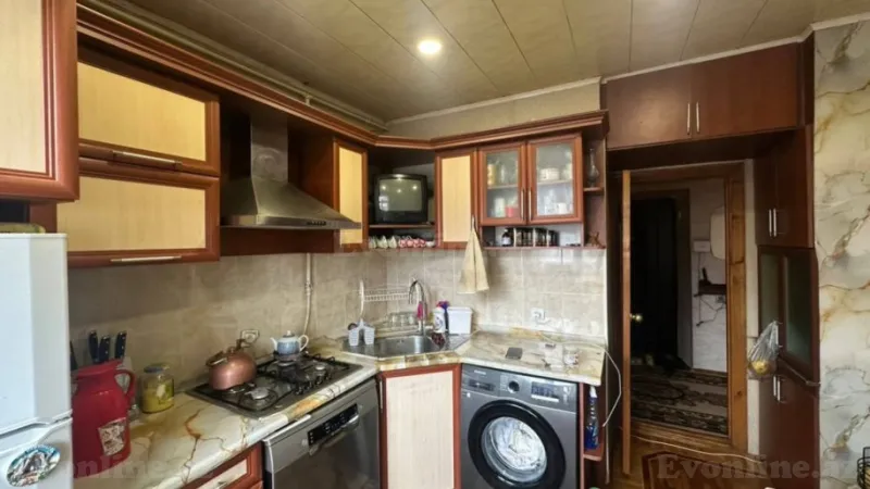 Satılır 4 otaqlı Mənzil Köhnə tikili 83 m² Yasamal - şəkil 5