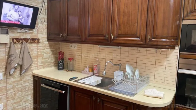 Kirayə verilir 3 otaqlı Mənzil Yeni tikili 145 m² Xətai m. - şəkil 6