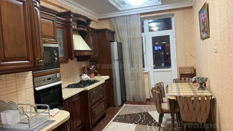 Kirayə verilir 3 otaqlı Mənzil Yeni tikili 145 m² Xətai m. - şəkil 7