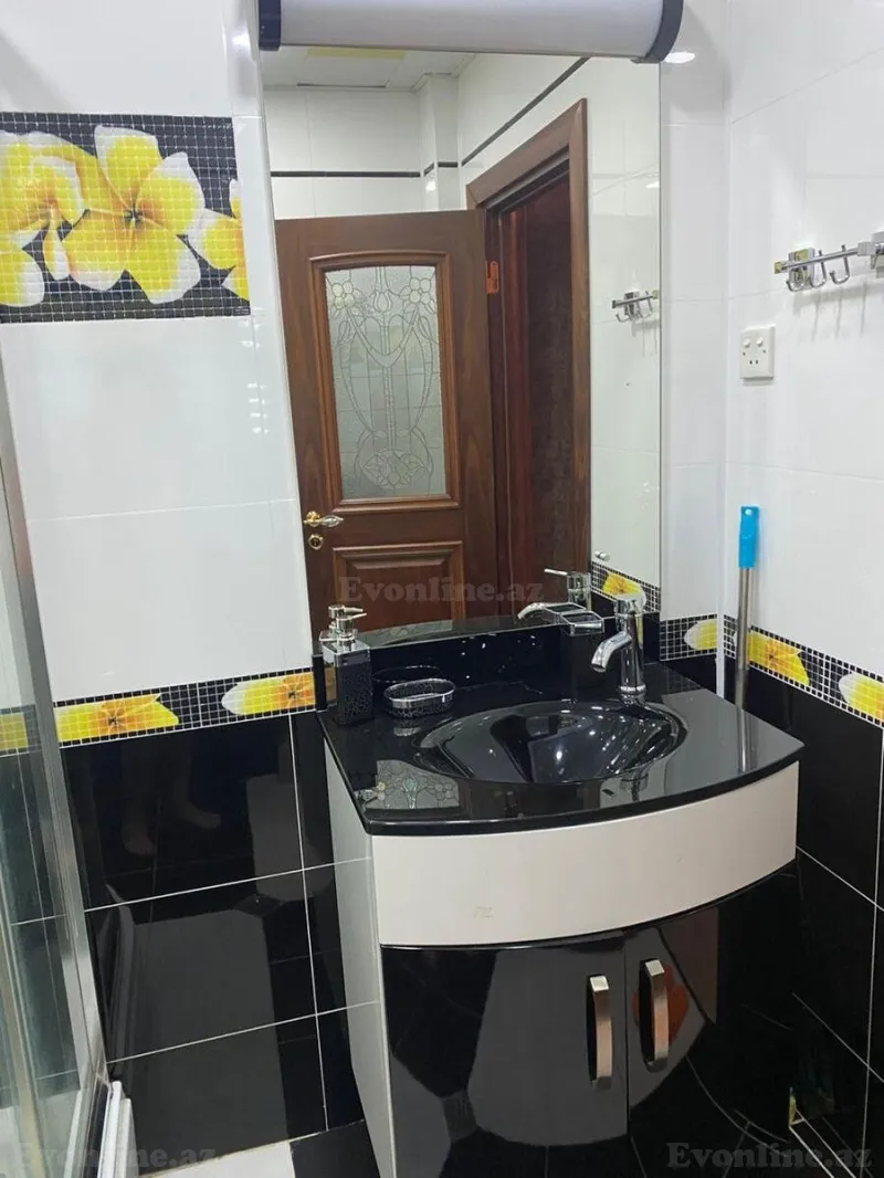 Kirayə verilir 3 otaqlı Mənzil Yeni tikili 145 m² Xətai m. - şəkil 10