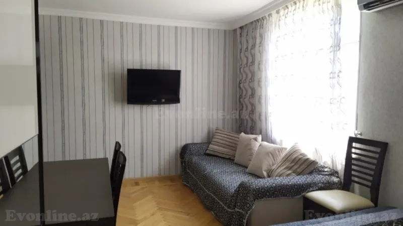 Kirayə verilir 1 otaqlı Mənzil Köhnə tikili 33 m² Elmlər Akademiyası m. - şəkil 3