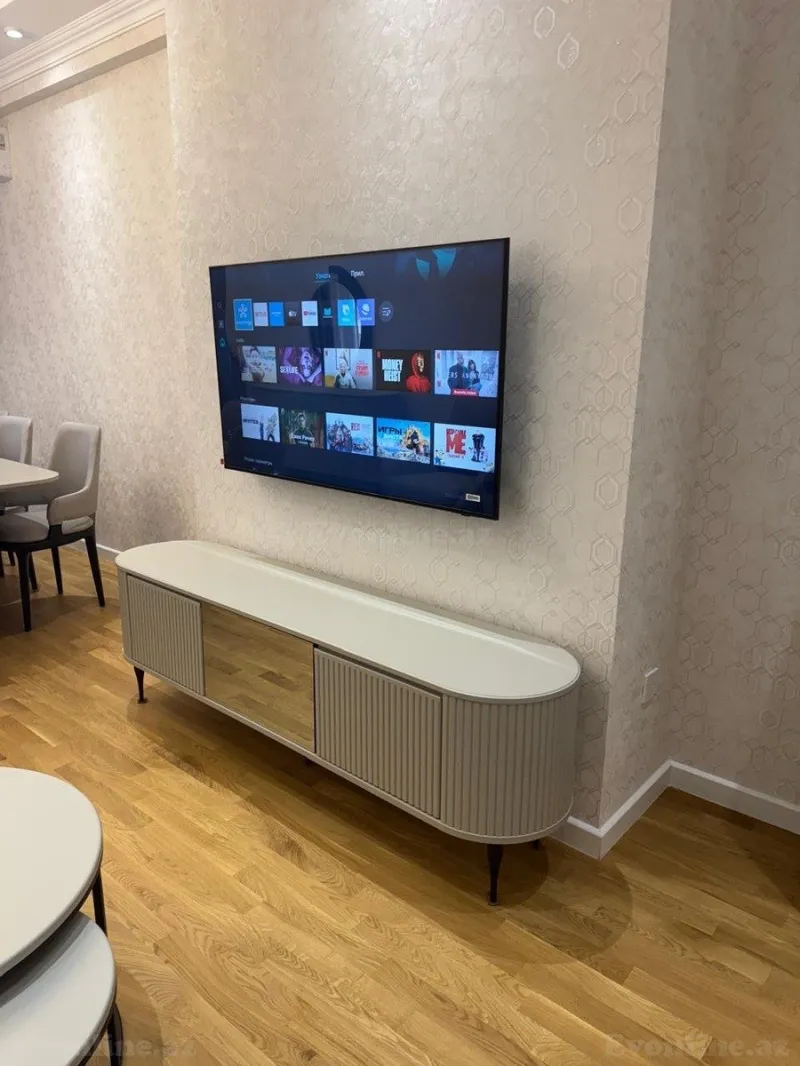 Kirayə verilir 3 otaqlı Mənzil Yeni tikili 130 m² Xətai m. - şəkil 6