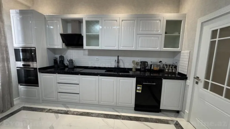 Kirayə verilir 3 otaqlı Mənzil Yeni tikili 130 m² Xətai m. - şəkil 7