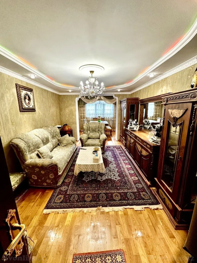 Satılır 3 otaqlı Mənzil Köhnə tikili 70 m² Qara Qarayev m.