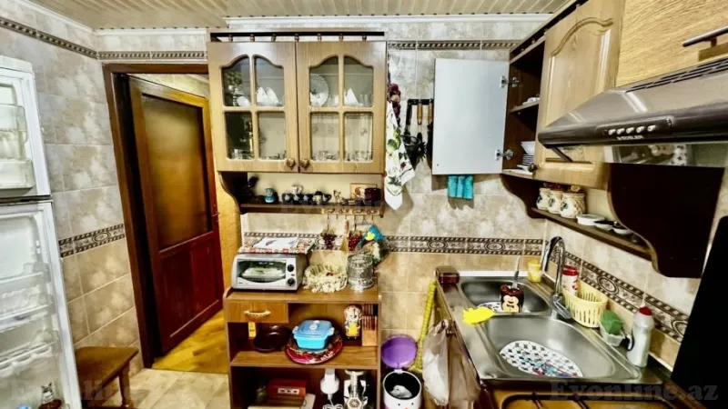 Satılır 3 otaqlı Mənzil Köhnə tikili 70 m² Qara Qarayev m. - şəkil 2