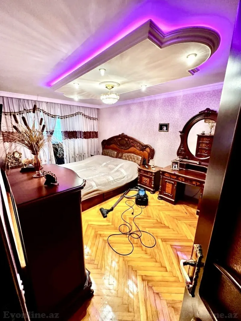 Satılır 3 otaqlı Mənzil Köhnə tikili 70 m² Qara Qarayev m. - şəkil 15