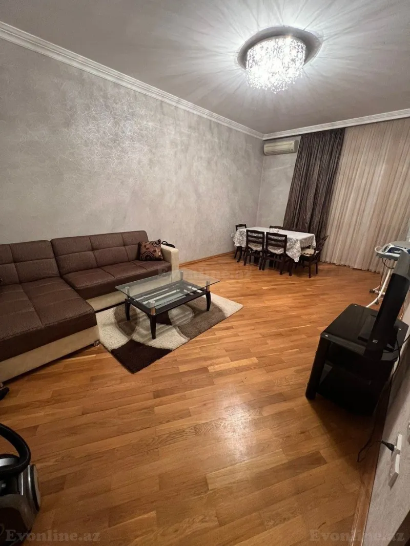 Kirayə verilir 2 otaqlı Mənzil Yeni tikili 62 m² 8 Noyabr m.