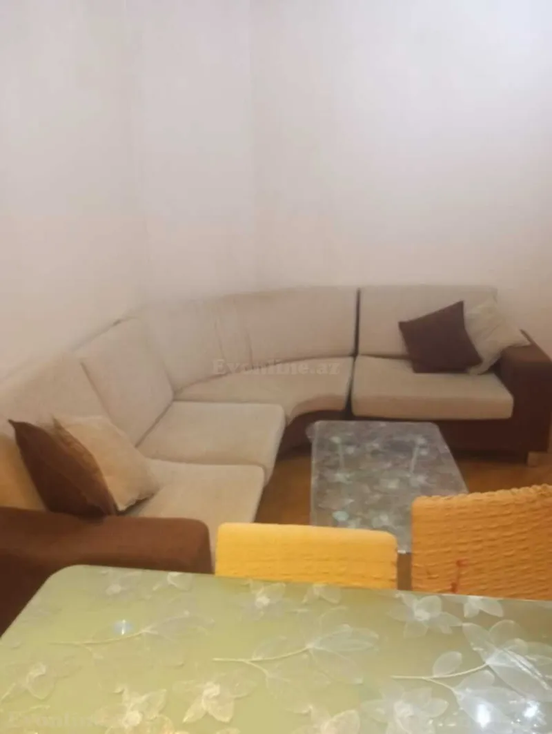 Kirayə verilir 3 otaqlı Mənzil Köhnə tikili 140 m² Nərimanov r. - şəkil 2