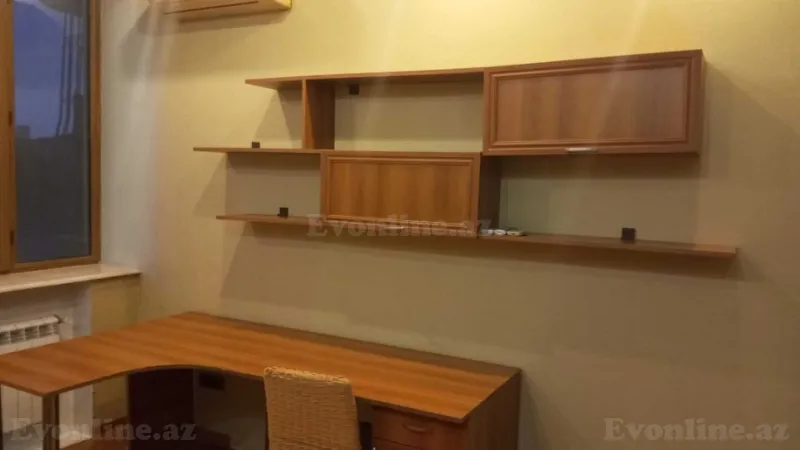 Kirayə verilir 3 otaqlı Mənzil Köhnə tikili 140 m² Nərimanov r. - şəkil 7