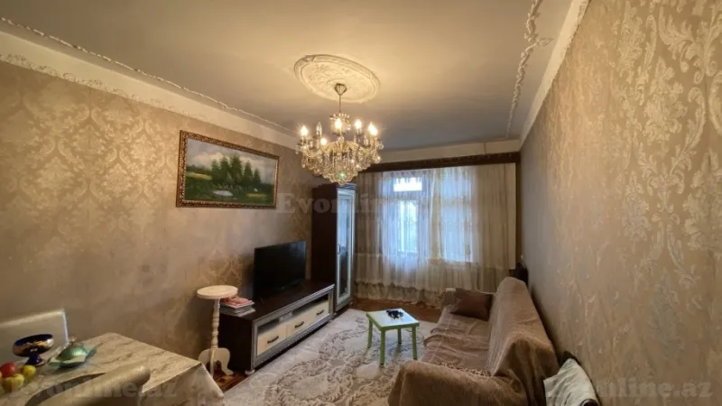 Satılır 3 otaqlı Mənzil Köhnə tikili 75 m² Suraxanı r.