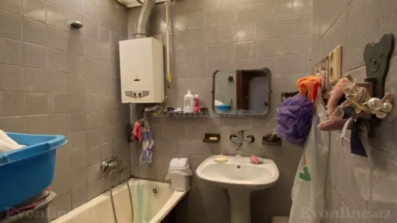 Satılır 3 otaqlı Mənzil Köhnə tikili 75 m² Suraxanı r. - şəkil 8