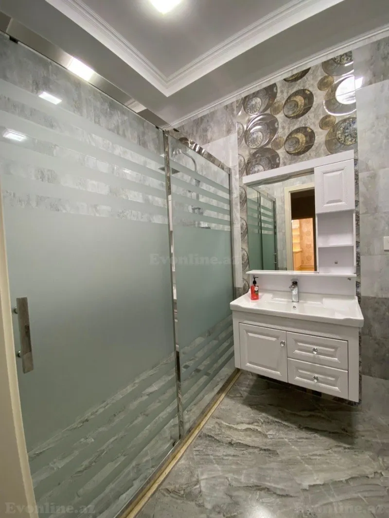 Satılır 3 otaqlı Mənzil Yeni tikili 102 m² 8 Noyabr m. - şəkil 16