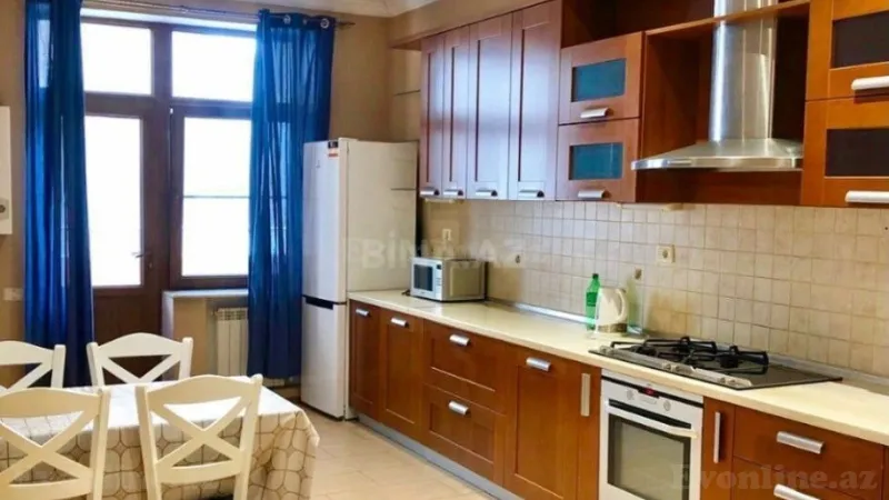 Kirayə verilir 3 otaqlı Mənzil Yeni tikili 150 m² 28 May m. - şəkil 6