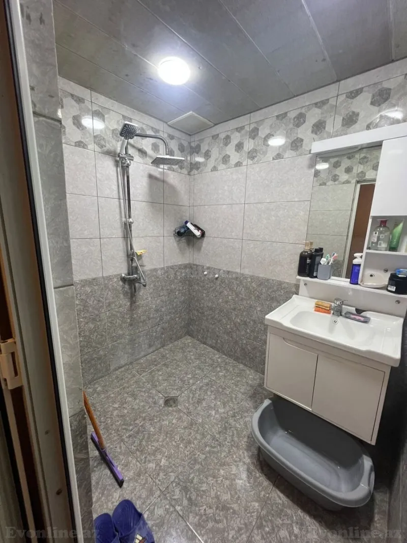 Satılır 2 otaqlı Mənzil Köhnə tikili 60 m² Sabunçu r. - şəkil 2