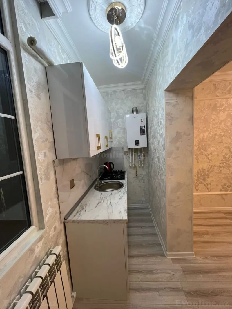 Satılır 2 otaqlı Mənzil Köhnə tikili 45 m² Yeni Yasamal - şəkil 6