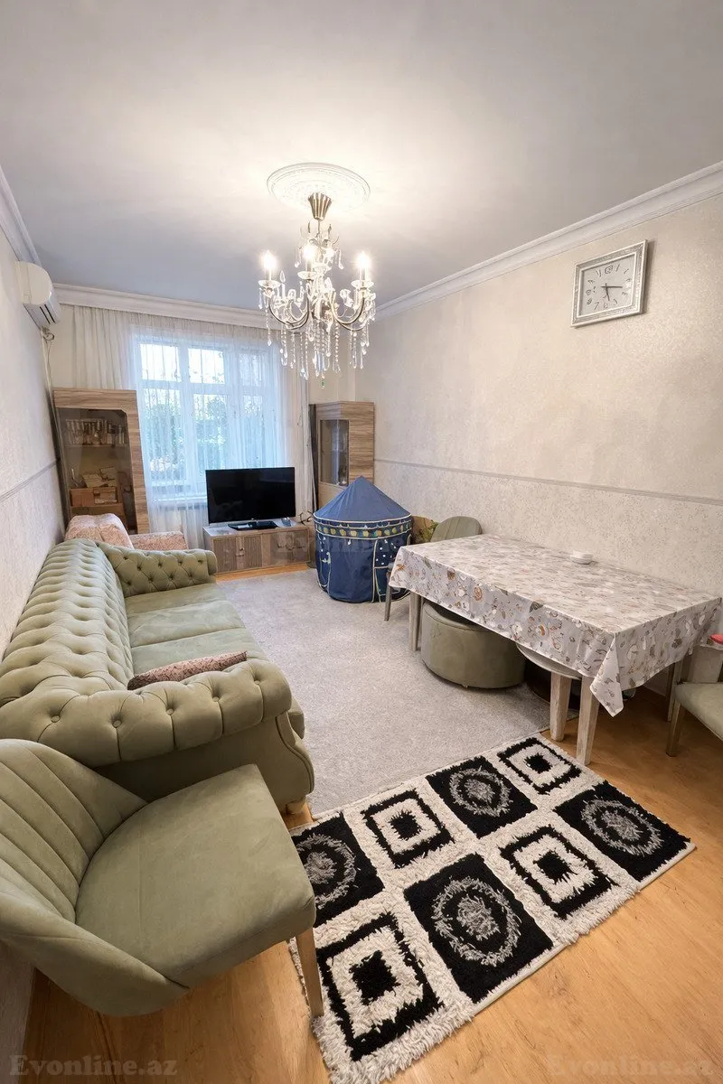 Satılır 3 otaqlı Mənzil Köhnə tikili 80 m² Həzi Aslanov m.