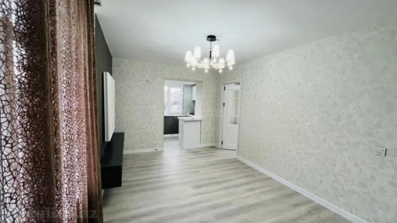 Satılır 2 otaqlı Mənzil Köhnə tikili 35 m² Neftçilər m. - şəkil 2