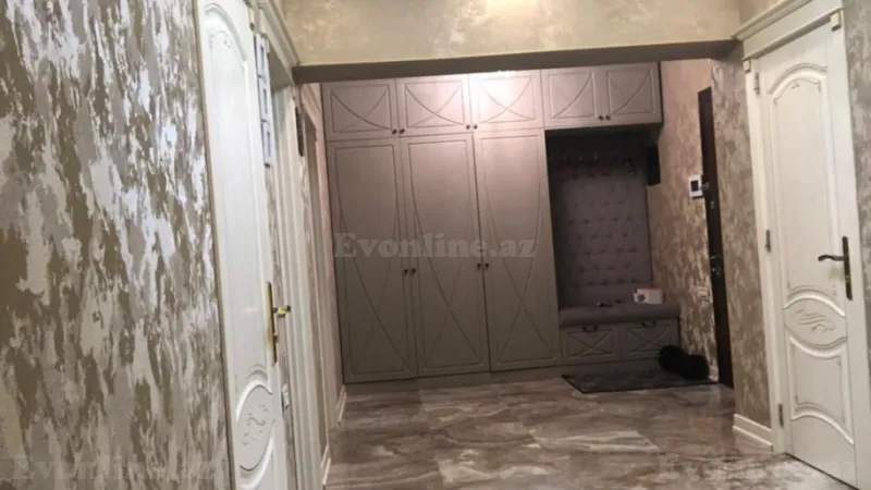 Kirayə verilir 4 otaqlı Mənzil Yeni tikili 181 m² Xətai m. - şəkil 24