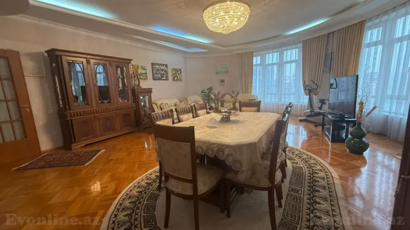 Kirayə verilir 4 otaqlı Mənzil Yeni tikili 200 m² Sahil m. - şəkil 2