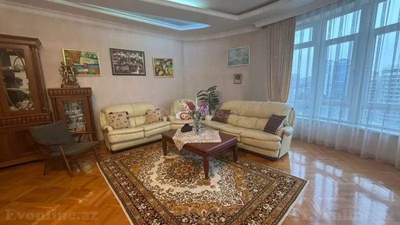 Kirayə verilir 4 otaqlı Mənzil Yeni tikili 200 m² Sahil m. - şəkil 10