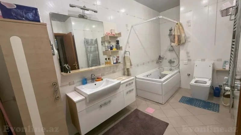 Kirayə verilir 4 otaqlı Mənzil Yeni tikili 200 m² Sahil m. - şəkil 16