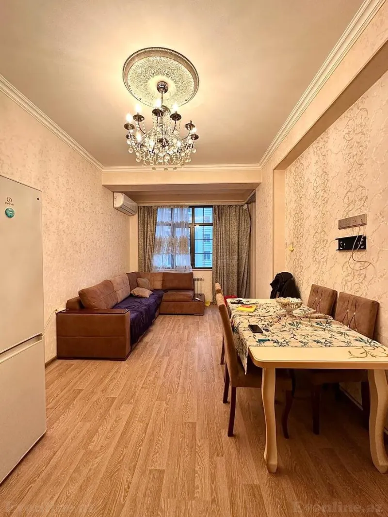 Satılır 2 otaqlı Mənzil Yeni tikili 70 m² 28 May m.