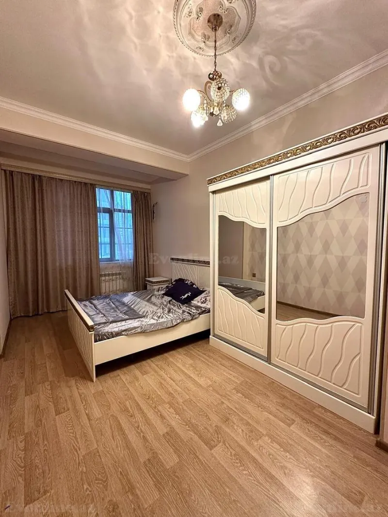 Satılır 2 otaqlı Mənzil Yeni tikili 70 m² 28 May m. - şəkil 2