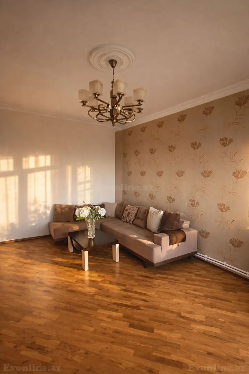 Satılır 3 otaqlı Mənzil Köhnə tikili 80 m² Neftçilər m. - şəkil 12