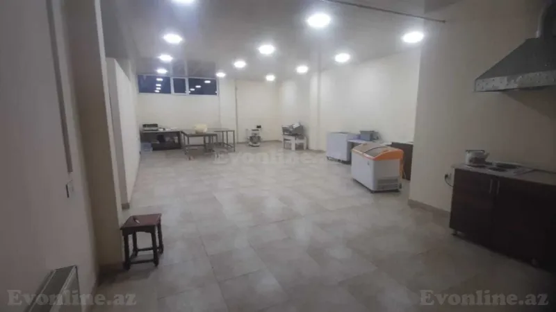 Bakı, Binəqədi r., Azadlıq prospekti m.da obyekt satılır