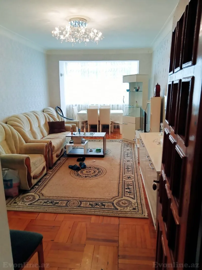 Kirayə verilir 2 otaqlı Mənzil Köhnə tikili 65 m² Yasamal