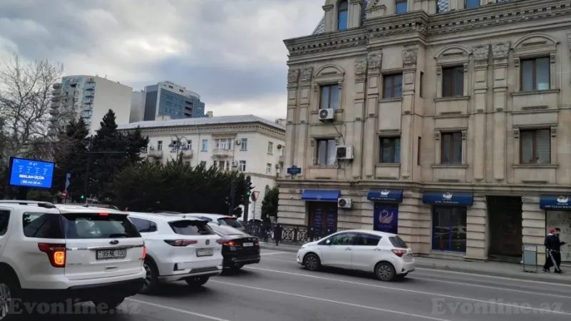 Satılır Obyekt 80 m² Nəsimi r.