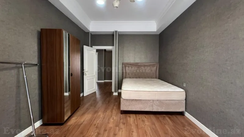 Kirayə verilir 4 otaqlı Mənzil Yeni tikili 155 m² Xətai r. - şəkil 9