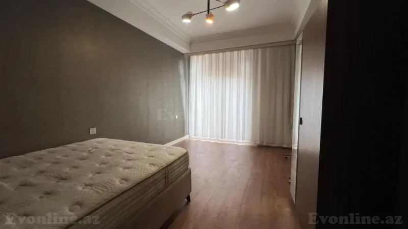 Kirayə verilir 4 otaqlı Mənzil Yeni tikili 155 m² Xətai r. - şəkil 10