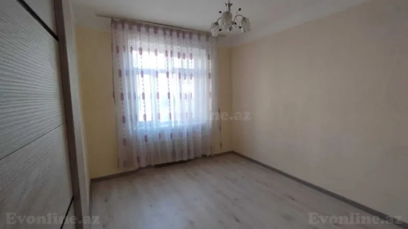 Satılır 2 otaqlı Mənzil Köhnə tikili 40 m² Həzi Aslanov m. - şəkil 2