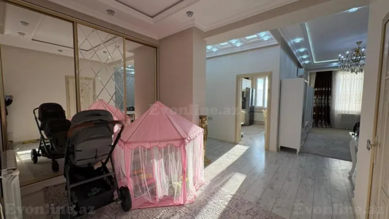 Satılır 3 otaqlı Mənzil Yeni tikili 110 m² Saray