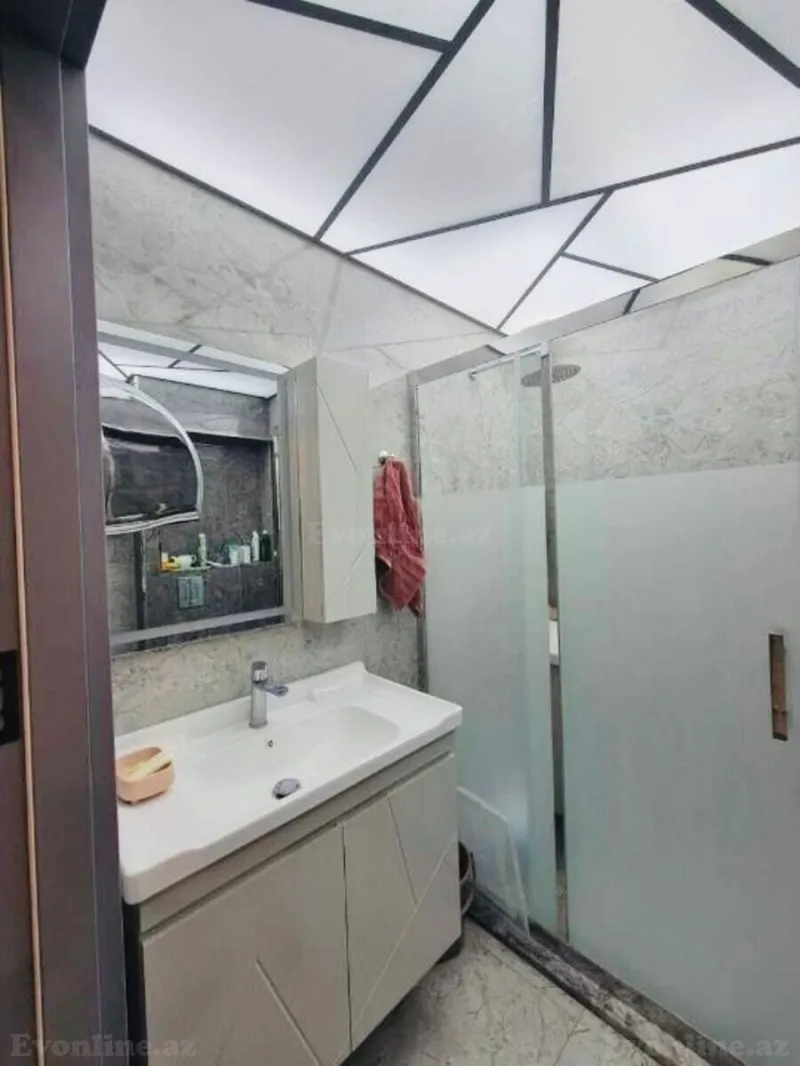 Satılır 2 otaqlı Mənzil Köhnə tikili 65 m² 8-ci mikrorayon - şəkil 7