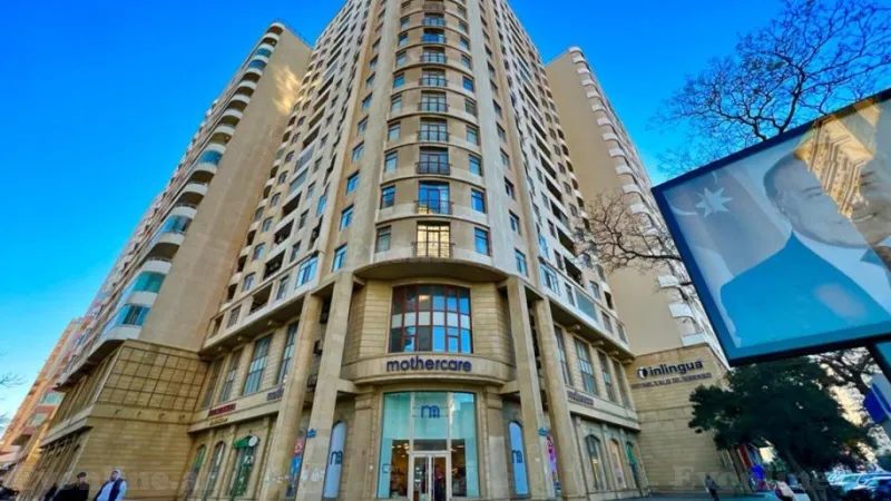 Satılır 2 otaqlı Mənzil Yeni tikili 70 m² Elmlər Akademiyası m.