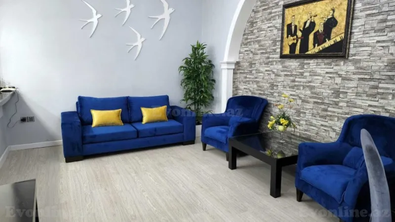 Kirayə verilir 2 otaqlı Mənzil Köhnə tikili 60 m² Sahil m.