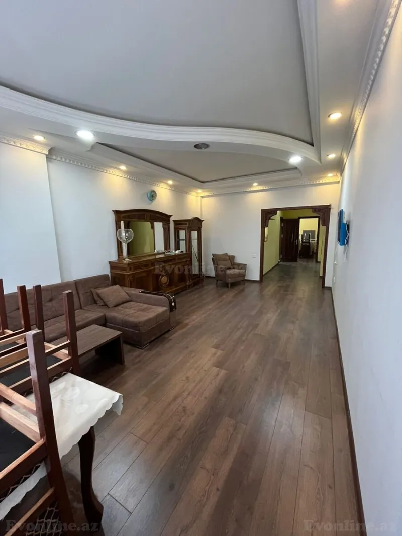 Kirayə verilir 3 otaqlı Mənzil Yeni tikili 125 m² Xətai m.
