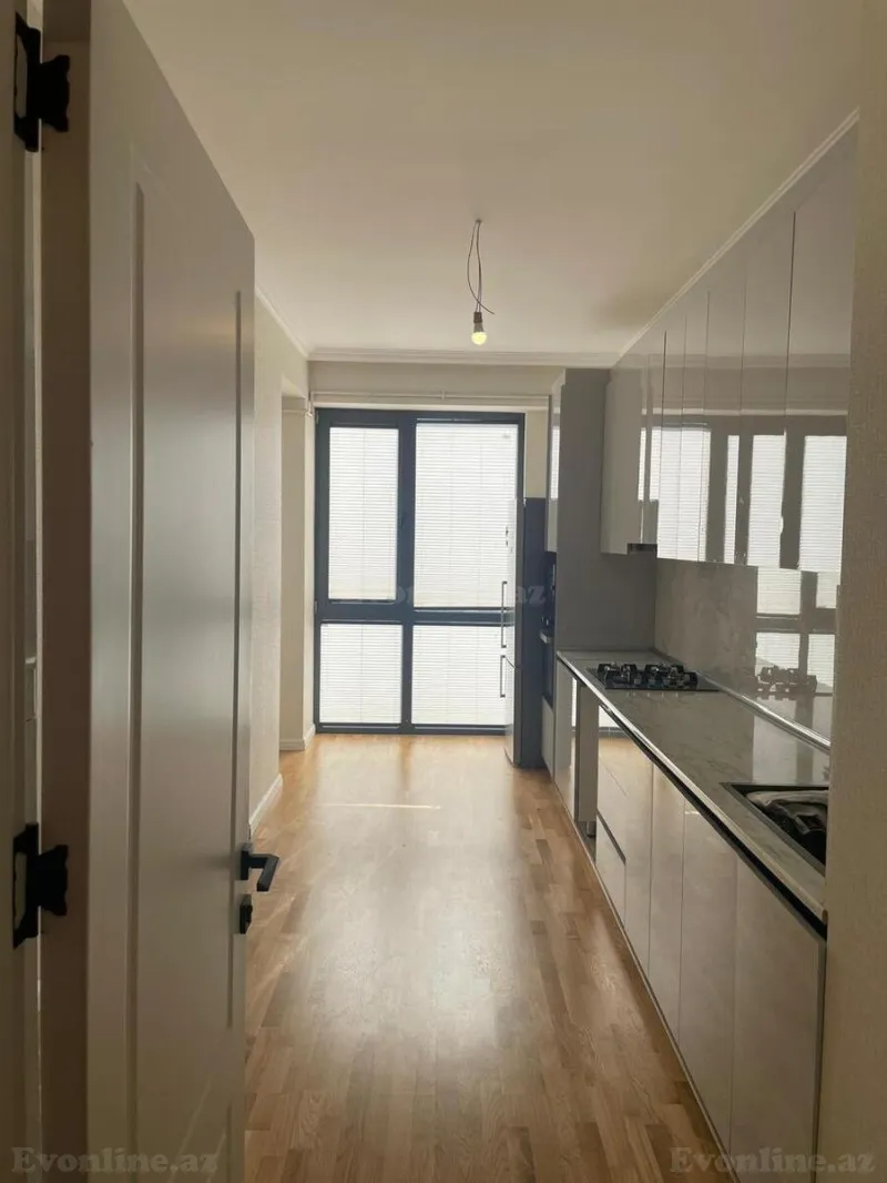 Satılır 4 otaqlı Mənzil Yeni tikili 127 m² Memar Əcəmi m.