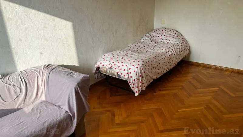 Satılır 4 otaqlı Mənzil Köhnə tikili 80 m² 4-cü mikrorayon - şəkil 4