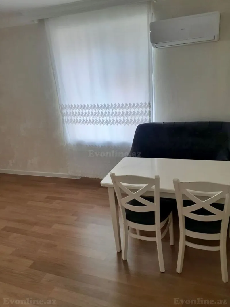 Satılır 2 otaqlı Mənzil Köhnə tikili 40 m² Neftçilər m.
